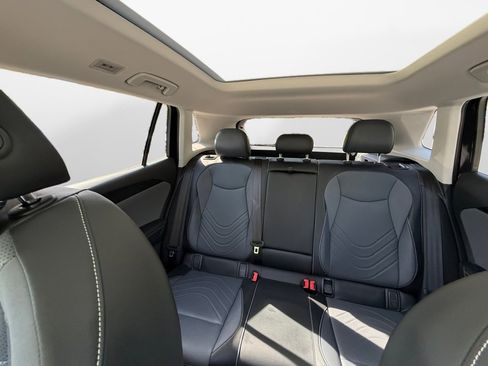 New 2026 Volkswagen Tiguan SE AWD/4WD image 12