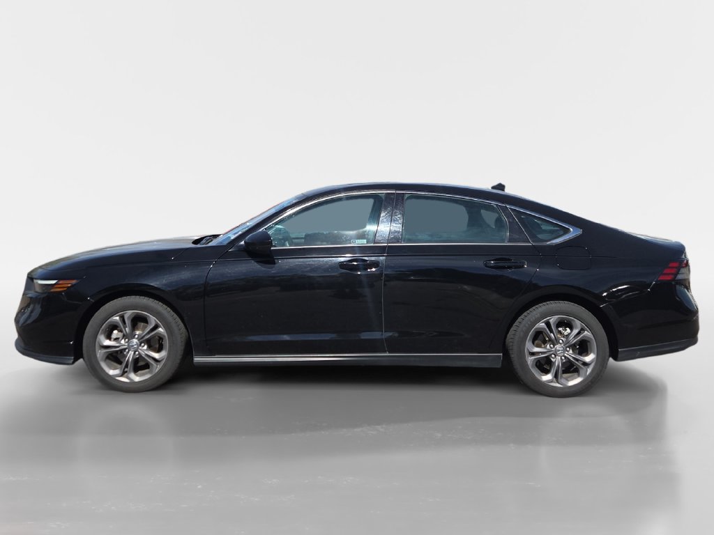 Used 2024 Honda Accord EX image 2