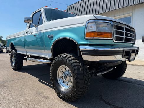 Used 1997 Ford F350 4x4 Regular Cab image 2