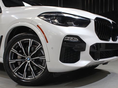 Used 2021 BMW X5 xDrive40i w/ M Sport Package AWD/4WD image 11