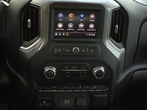 Used 2020 GMC Sierra 2500 4x4 Crew Cab w/ Gooseneck/5TH Wheel Package image 28