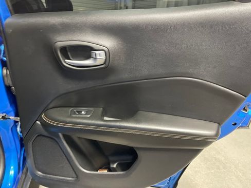 Used 2017 Jeep Compass Sport AWD/4WD image 13
