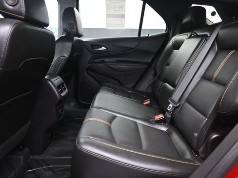 Used 2024 Chevrolet Equinox Premier AWD/4WD image 14
