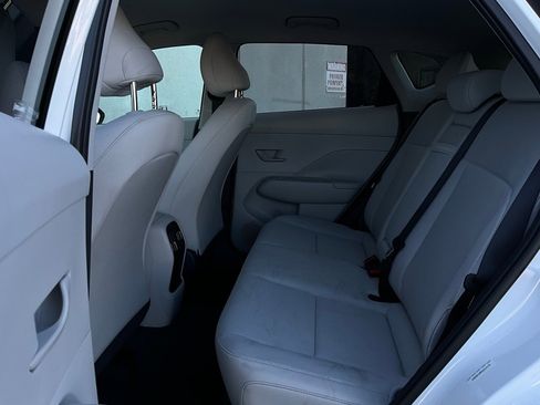 Used 2025 Hyundai Kona SEL image 12