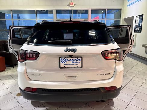Used 2022 Jeep Compass Limited w/ Sun and Sound Group AWD/4WD image 10