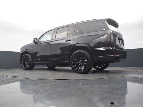 Certified 2026 Cadillac Escalade Platinum Sport w/ LPO, ONYX Package AWD/4WD image 51