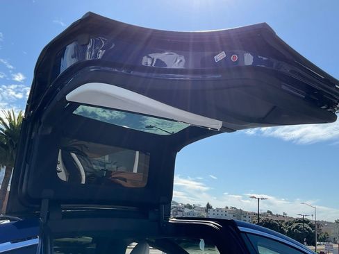 Used 2020 Tesla Model X Long Range AWD/4WD image 53