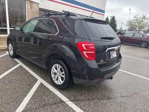 Used 2017 Chevrolet Equinox LT w/ Convenience Package image 3