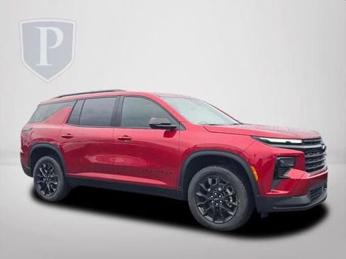 New 2026 Chevrolet Traverse LT w/ Midnight/Sport Edition image 2