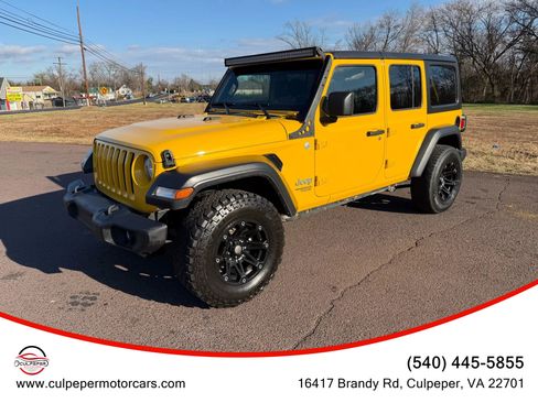 Used 2019 Jeep Wrangler Unlimited Sport image 2