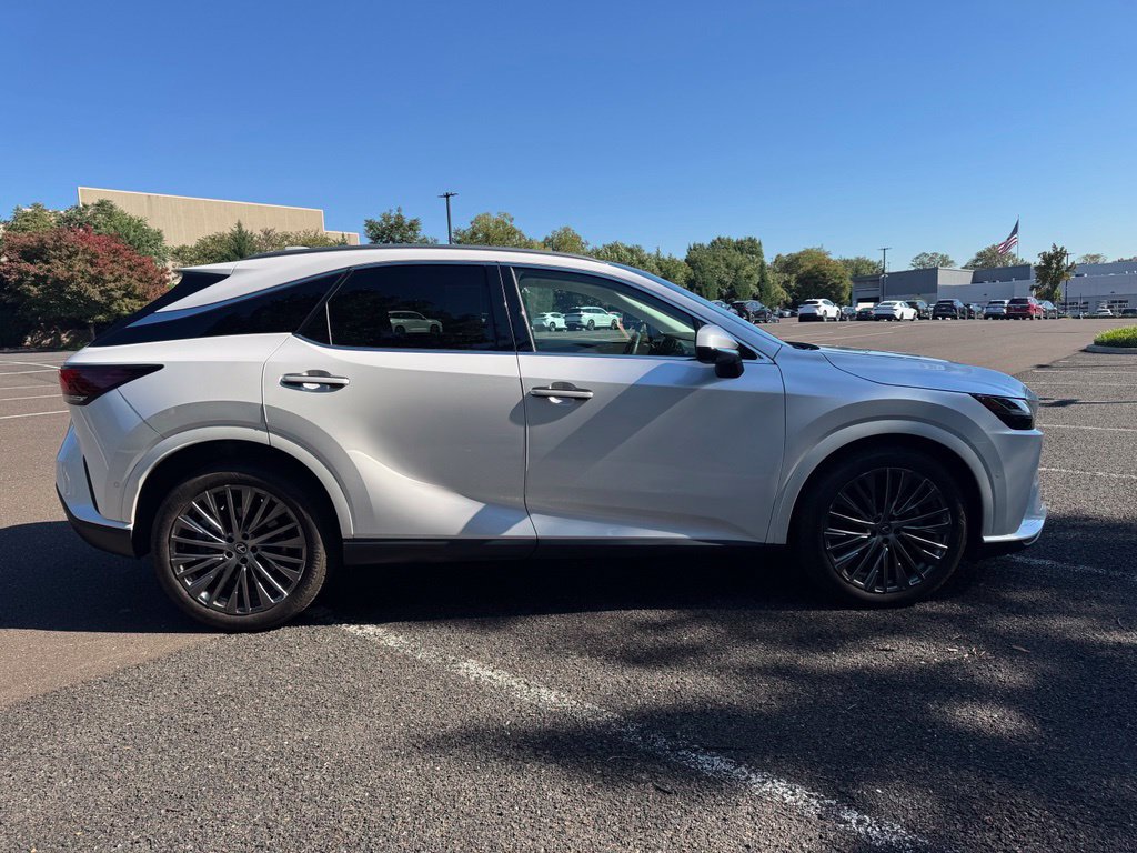 Used 2024 Lexus RX 350 AWD w/ Convenience Package image 5
