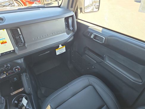 New 2025 Ford Bronco Badlands w/ Sasquatch Package image 11