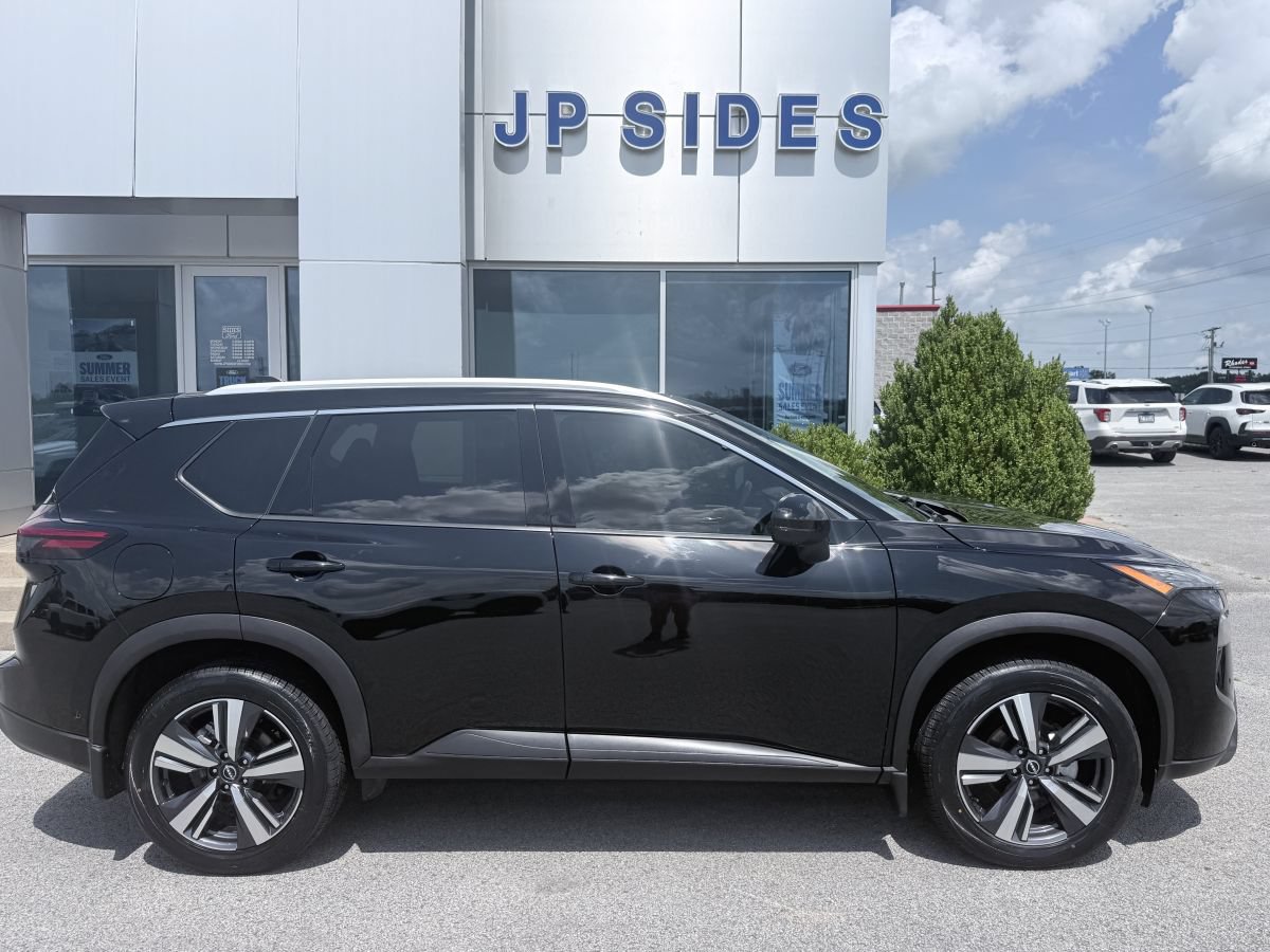 Used 2024 Nissan Rogue SL w/ SL Premium Package FWD image 8