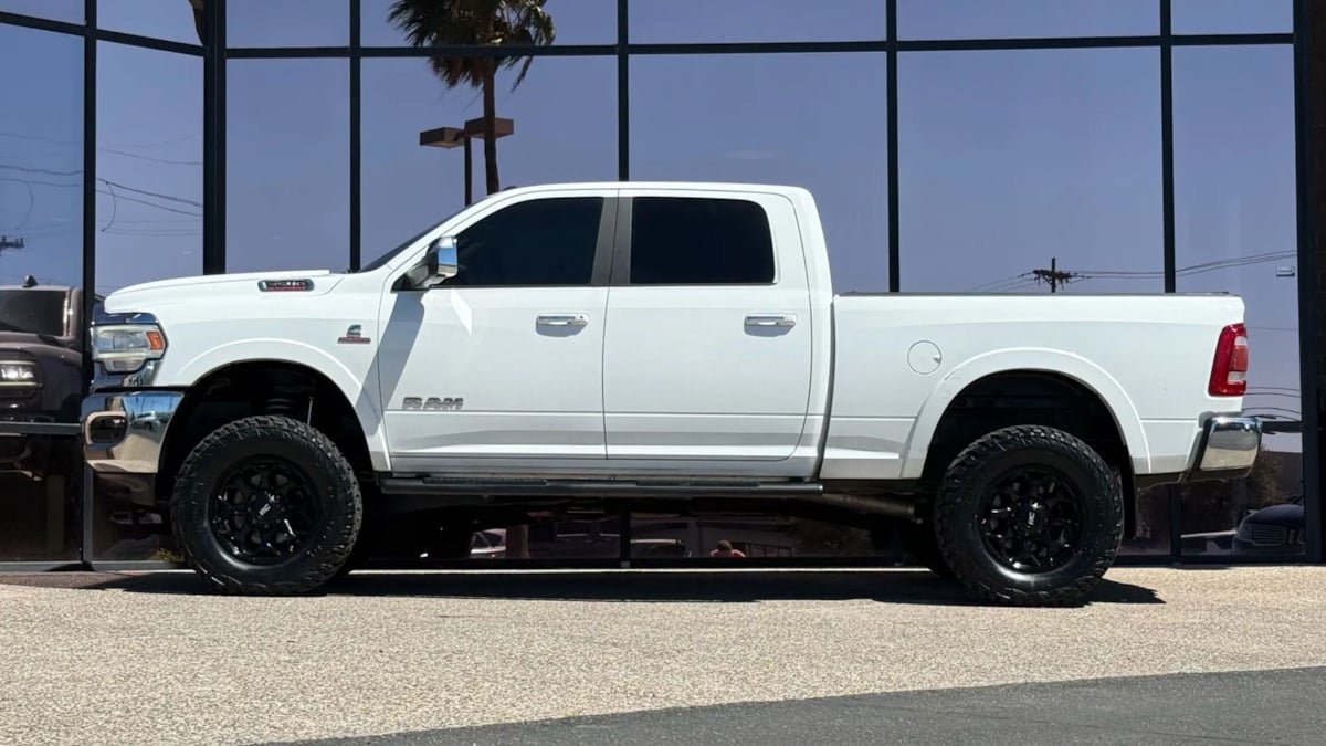 Used 2019 RAM 3500 Laramie AWD/4WD image 6
