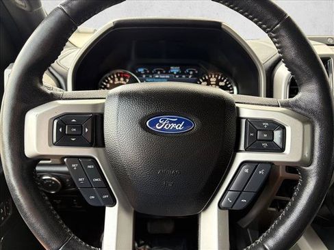Used 2018 Ford F150 Lariat w/ Equipment Group 502A Luxury AWD/4WD image 8