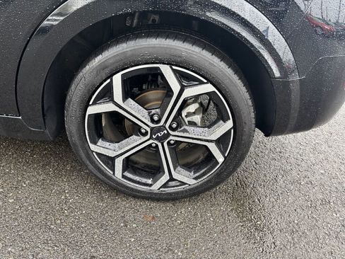 Certified 2023 Kia Niro EX Touring image 9