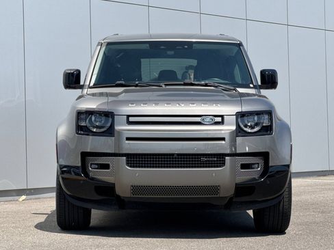 Certified 2023 Land Rover Defender 110 X-Dynamic SE AWD/4WD image 8
