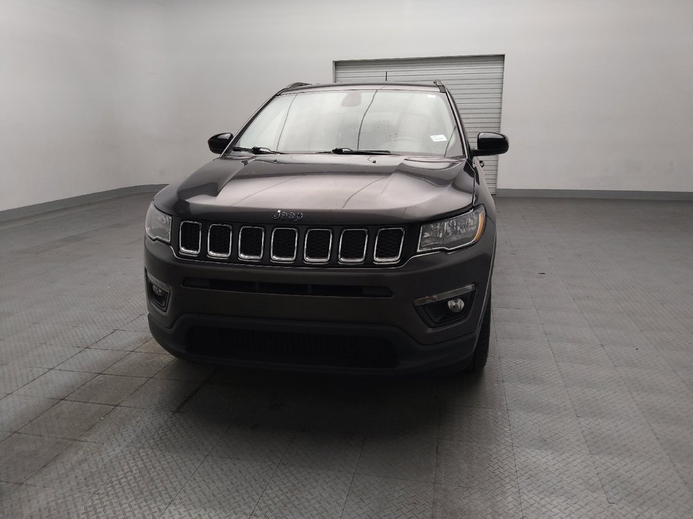 Used 2018 Jeep Compass Latitude FWD image 15