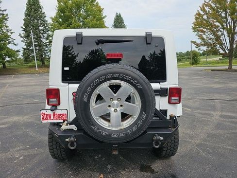 Used 2012 Jeep Wrangler Unlimited Sahara w/ Dual Top Group AWD/4WD image 4