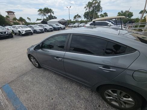 Used 2018 Hyundai Elantra Value Edition w/ Cargo Package FWD image 3