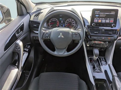 Used 2024 Mitsubishi Eclipse Cross LE image 17
