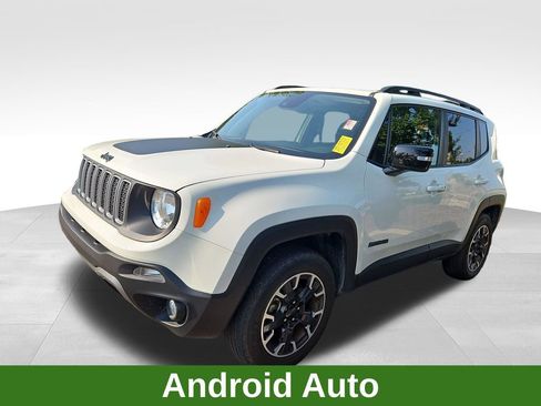 Used 2023 Jeep Renegade Latitude AWD/4WD image 3