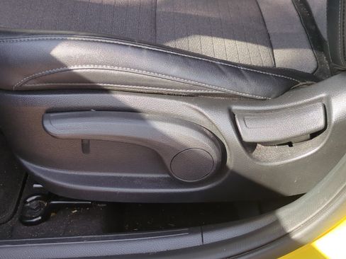 Used 2021 Kia Seltos S image 20