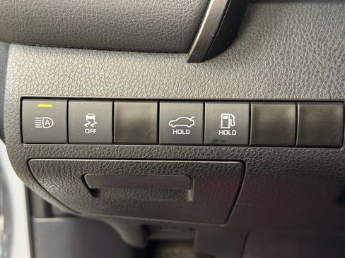 Used 2023 Toyota Camry LE FWD image 25
