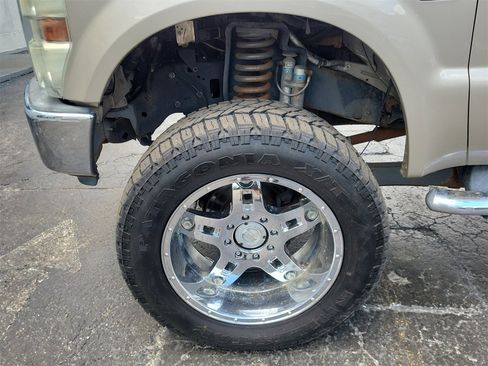 Used 2008 Ford F250 Lariat image 11