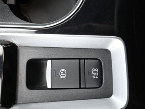 Used 2024 Nissan Altima 2.5 SL image 18