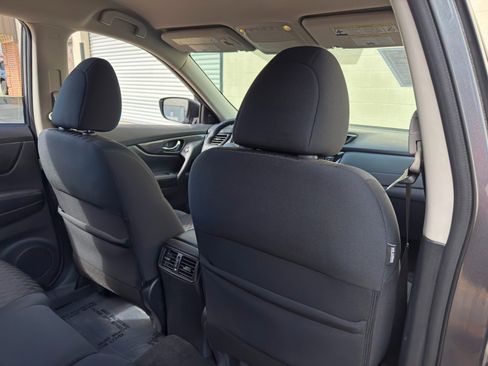 Used 2018 Nissan Rogue S FWD image 30