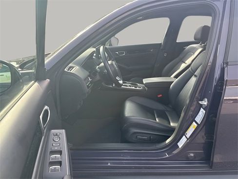 Used 2022 Honda Civic Sport Touring image 9