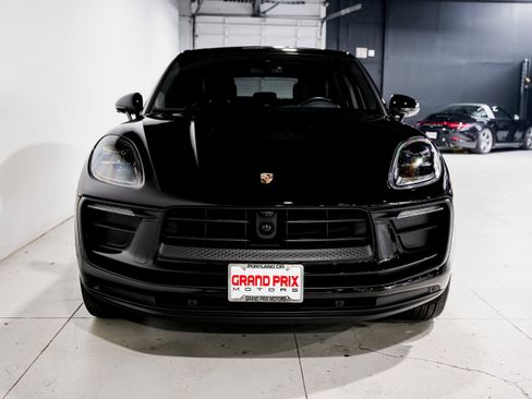 Used 2024 Porsche Macan image 5