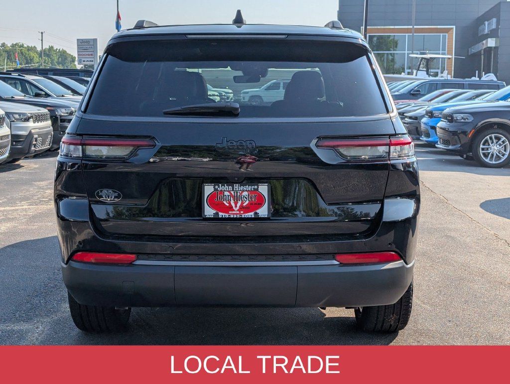 Used 2026 Jeep Grand Cherokee L Limited w/ Limited Altitude Package RWD image 6