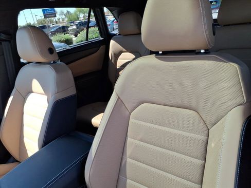 New 2026 Volkswagen Atlas Cross Sport SEL image 12