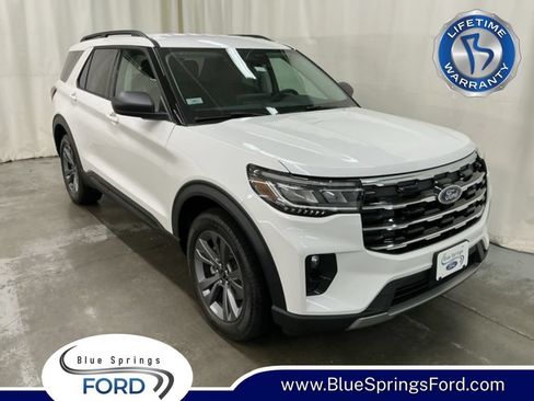 New 2026 Ford Explorer Active w/ Active Comfort Package AWD/4WD image 1