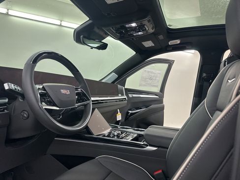 New 2026 Cadillac Escalade ESV Sport w/ Touring Package image 30