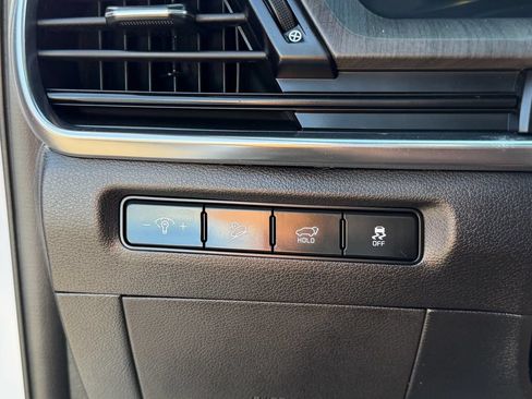 Used 2024 Kia Telluride SX FWD image 28