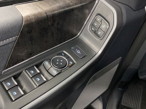 Used 2024 Ford F250 Lariat w/ Lariat Ultimate Package AWD/4WD image 20