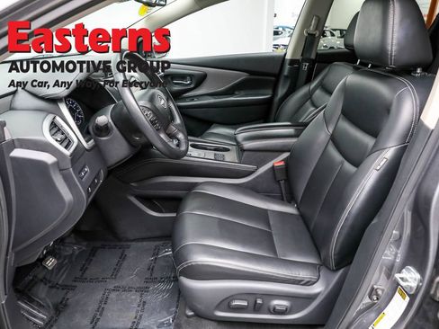 Used 2023 Nissan Murano SV image 14