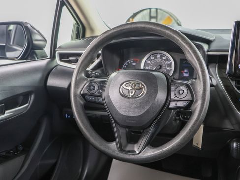 Used 2021 Toyota Corolla LE FWD image 12