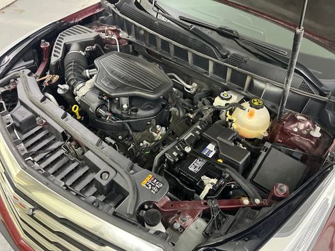 Used 2018 Cadillac XT5 Luxury image 12