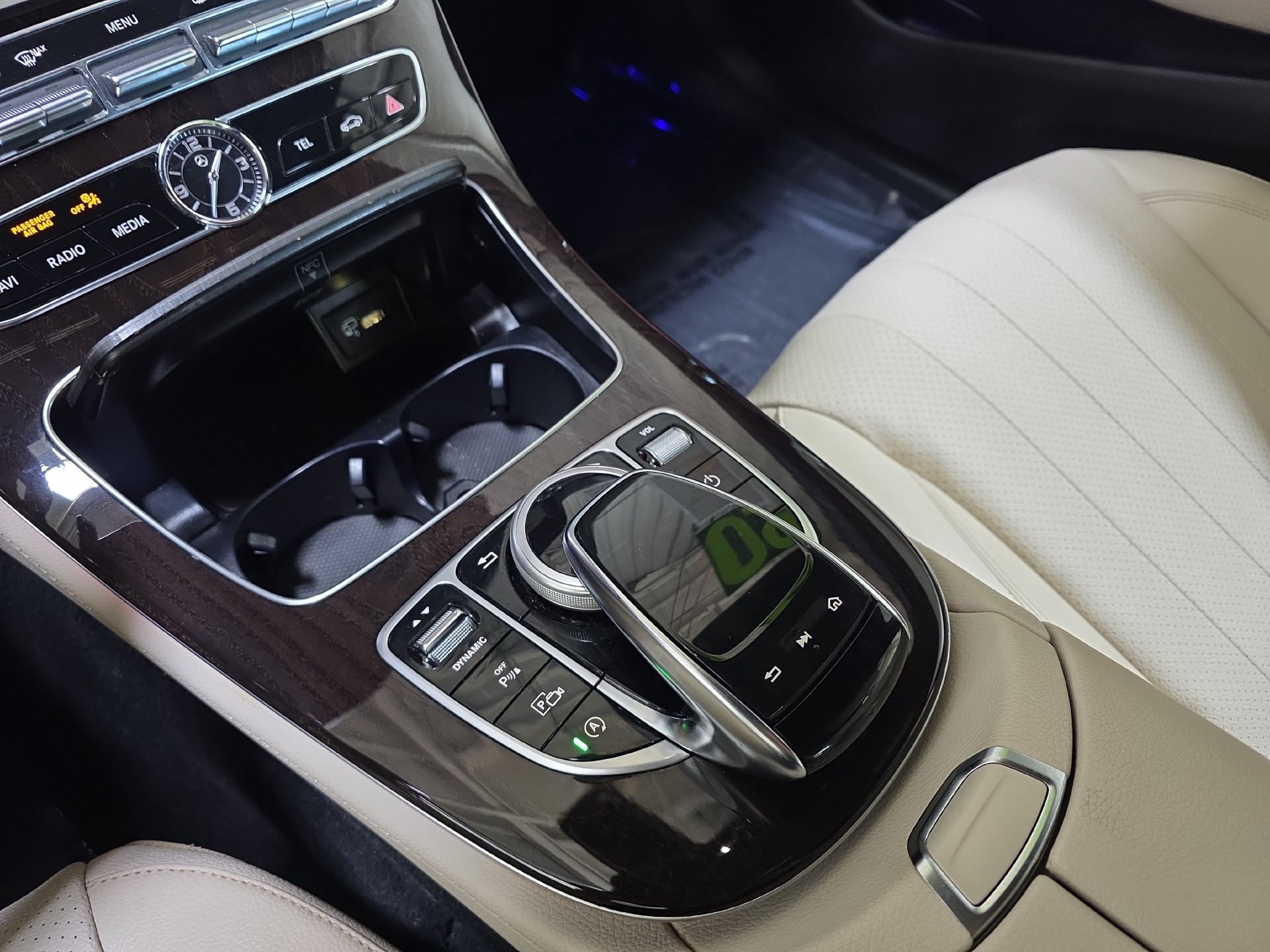 Certified 2020 Mercedes-Benz E 350 4MATIC Sedan image 25