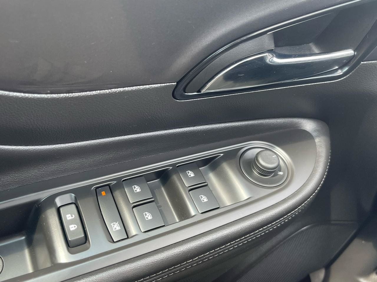 Used 2019 Buick Encore Preferred FWD image 38