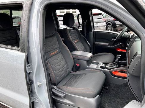 Certified 2023 Nissan Frontier PRO-4X w/ Technology Package AWD/4WD image 11