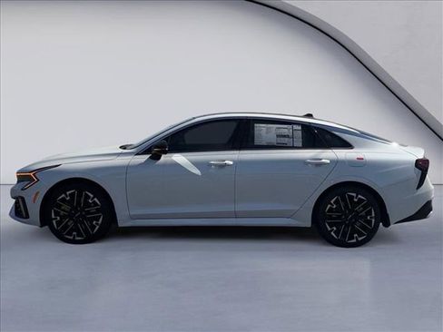 New 2026 Kia K5 GT image 2