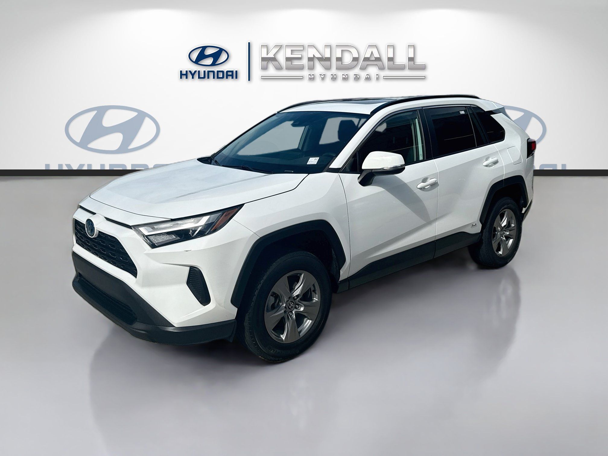 Used 2023 Toyota RAV4 XLE w/ Convenience Package AWD/4WD image 3