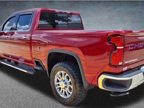 Used 2024 Chevrolet Silverado 2500 LTZ w/ LTZ Premium Package AWD/4WD image 4