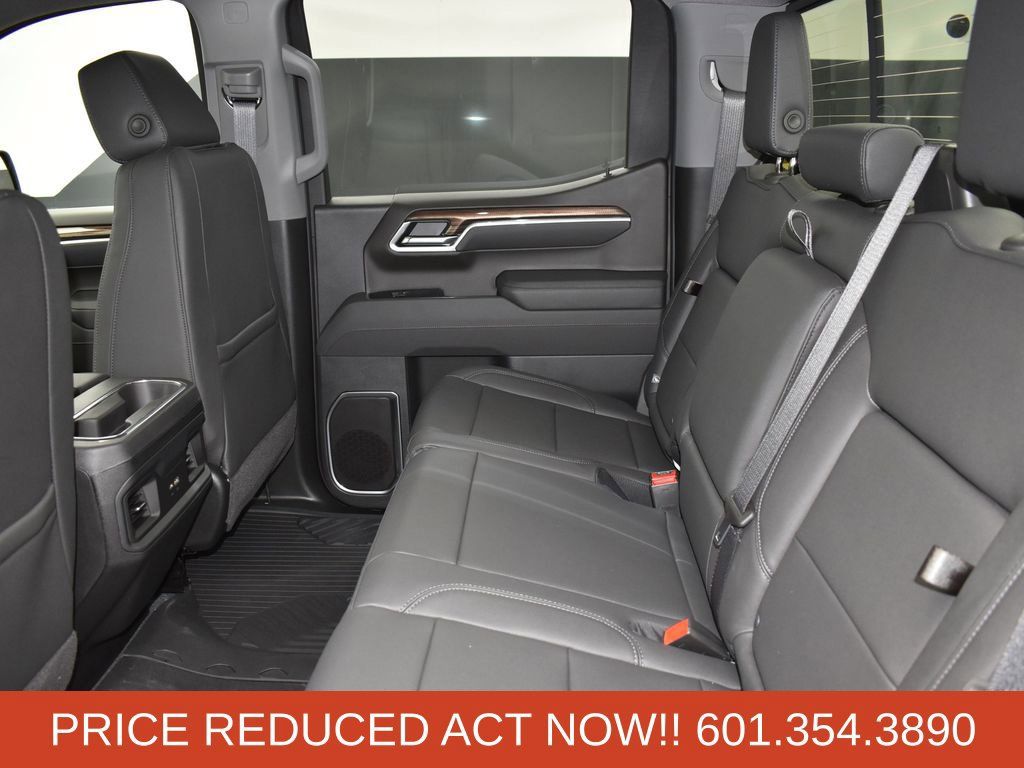 Used 2026 Chevrolet Silverado 1500 RST w/ All Star Edition Plus AWD/4WD image 16