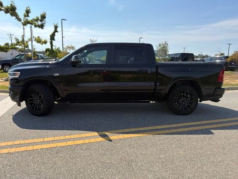 Used 2026 RAM 1500 Limited AWD/4WD image 3